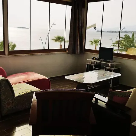 Penthouse On The アパート *